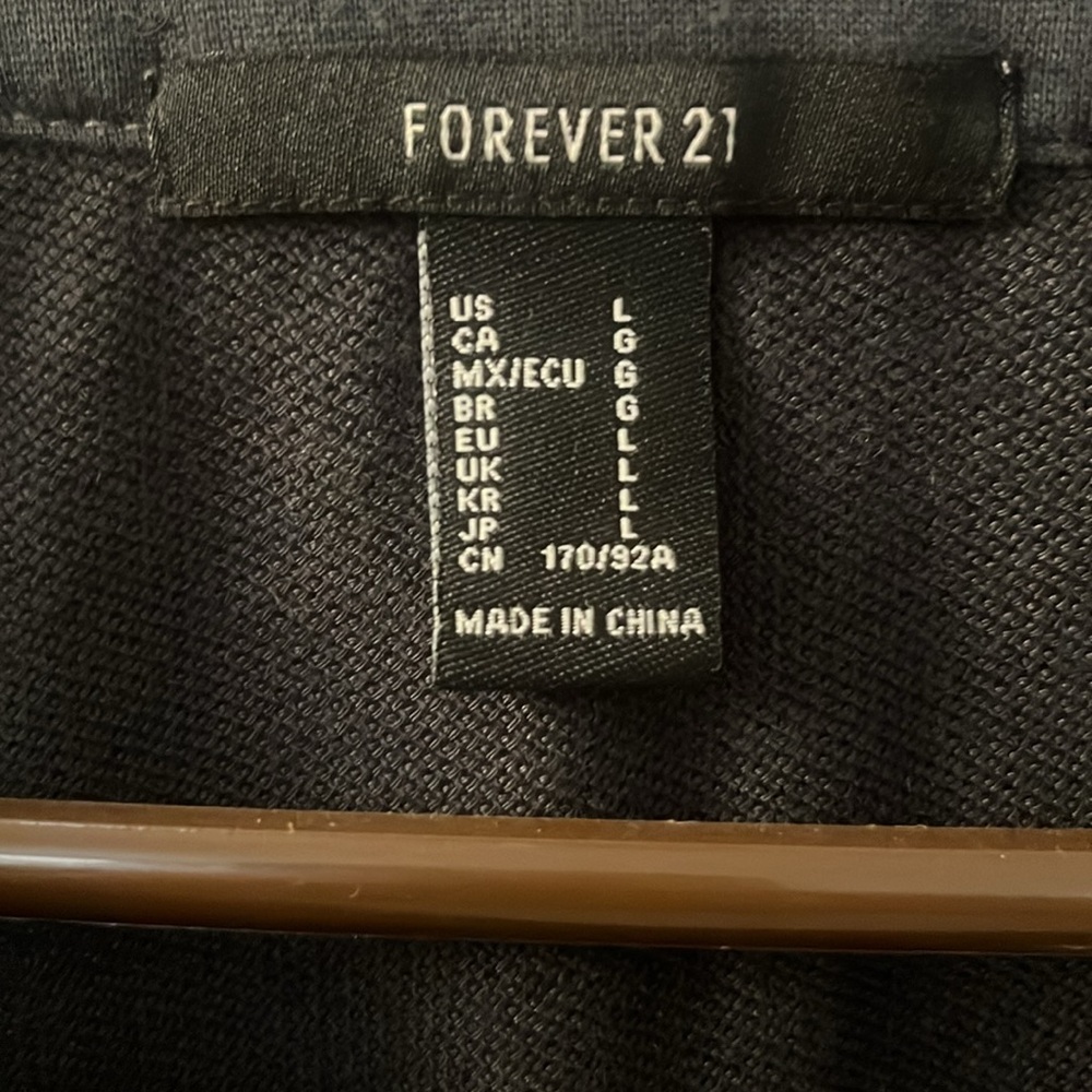 Forever 21 Dark Navy Blue Button-Up Crop Top - Size Large - $10 - Picture 2 of 5